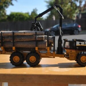 CATERPILLAR CUSTOM 545 LOGGING TENDER/LOADER NORSCOT, DIECAST MASTERS, CCM