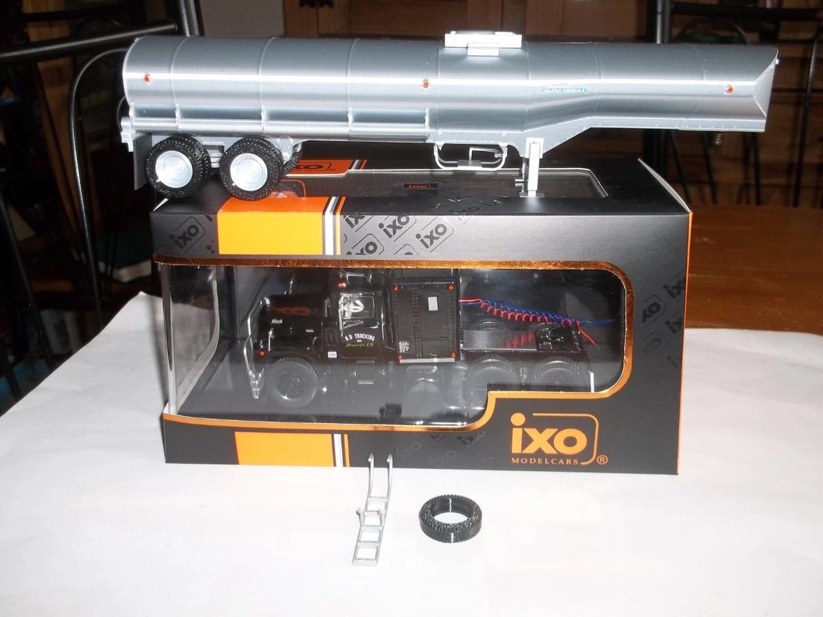 The CONVOY Rubber Duck Truck: Modified IXO TR100 Mack R + Custom Trailer - 1/43 - Image 9