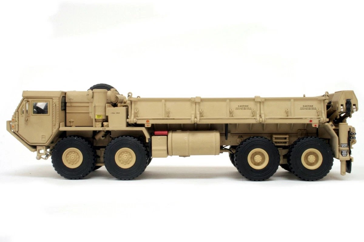 Oshkosh Hemtt M985 Military Cargo Truck - "TAN" - 1/50 - TWH #077-01074 - Image 4