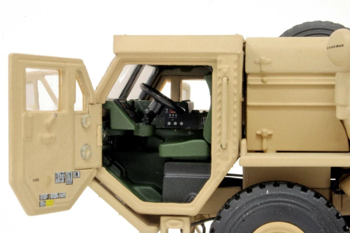 Oshkosh Hemtt M985 Military Cargo Truck - "TAN" - 1/50 - TWH #077-01074