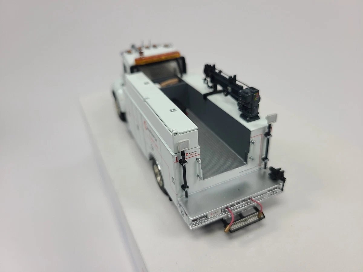 Peterbilt 335 Mechanic Service Truck - Manitowoc - TWH 1:50 Scale #098-01186 New - Image 5