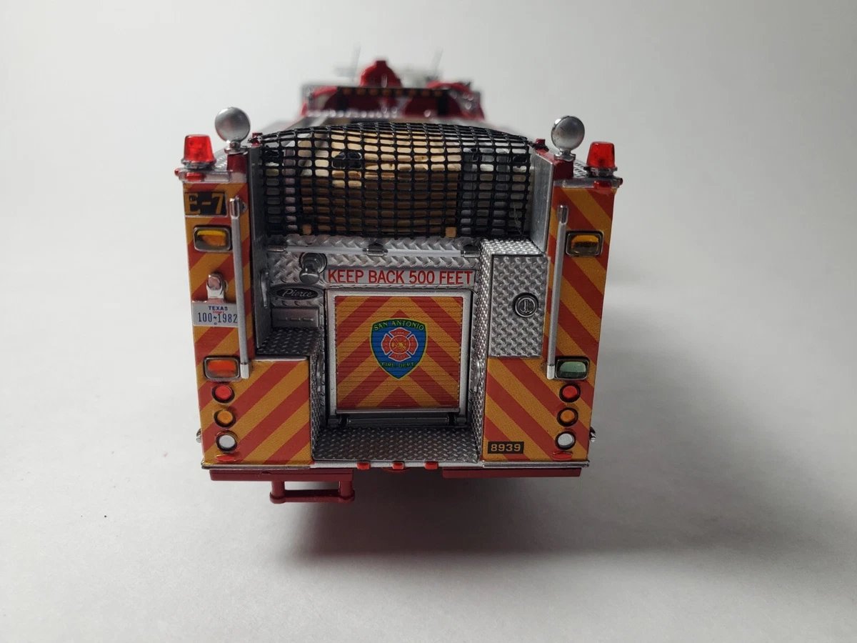 TWH Pierce Quantum Pumper San Antonio F.D #7 Firetruck 1:50 Fire Engine - Image 4