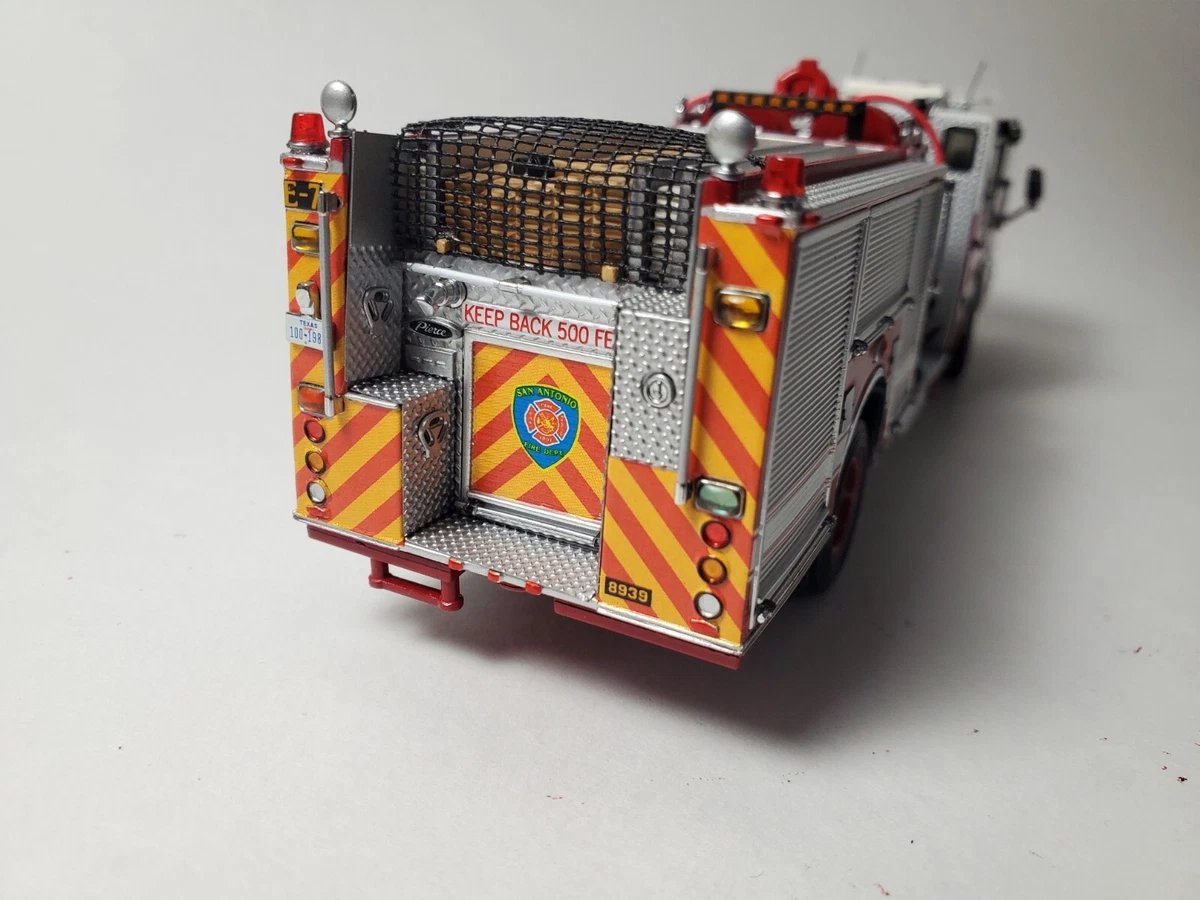 TWH Pierce Quantum Pumper San Antonio F.D #7 Firetruck 1:50 Fire Engine - Image 3