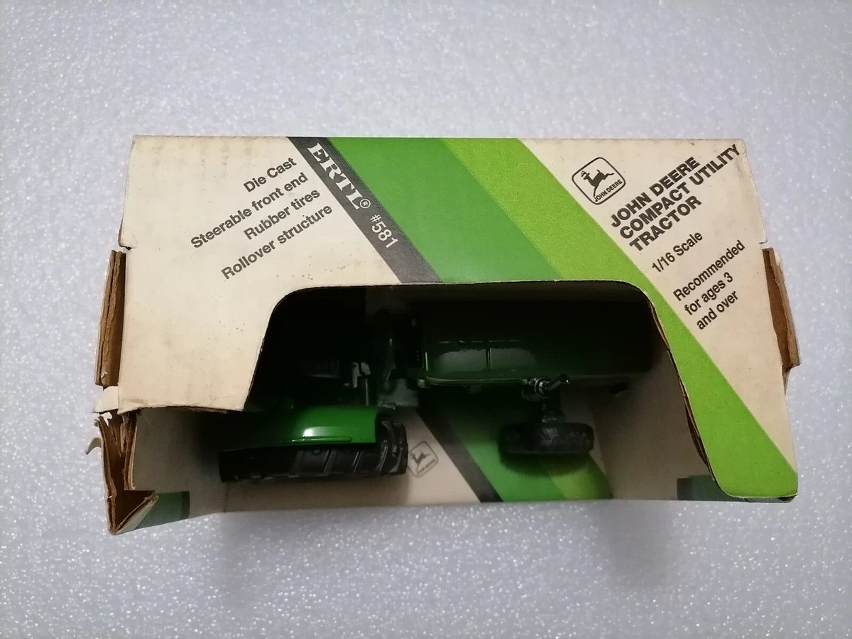 Tractor JOHN DEERE Compact Utility -Vintage 1:16 Scale , Made in USA 1991 - Image 3