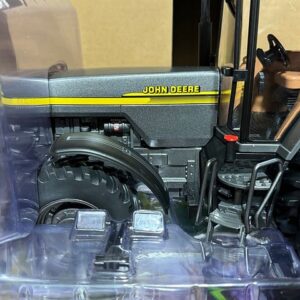 1/16 John Deere 8410 2024 Farm Show Charcoal Chase Unit