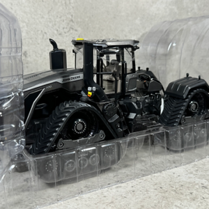 1/32 John Deere 9RX 770 2025 Farm Show Edition Charcoal Chase Unit
