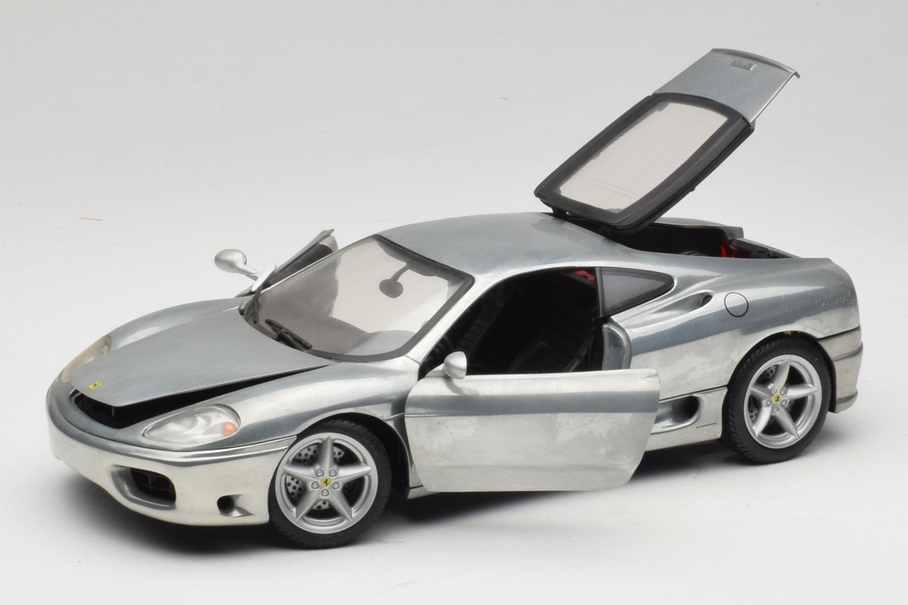 Ferrari 360 Modena Chrome Silver Hot Wheels 1:18 - Image 3