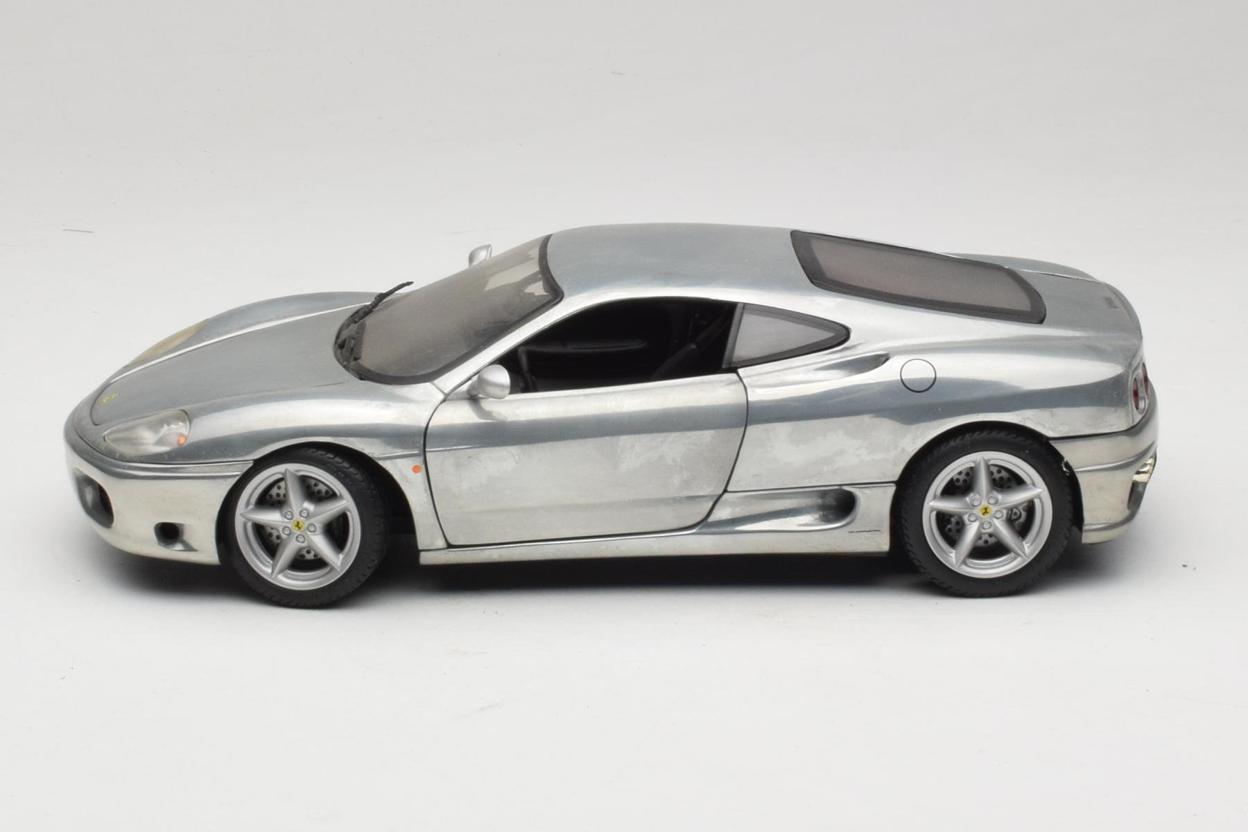 Ferrari 360 Modena Chrome Silver Hot Wheels 1:18 - Image 2