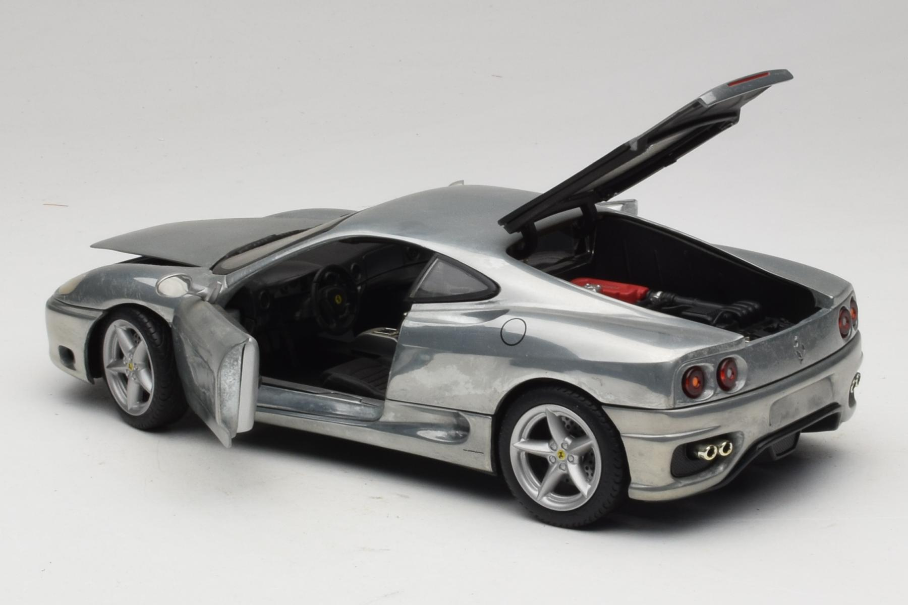 Ferrari 360 Modena Chrome Silver Hot Wheels 1:18 - Image 5